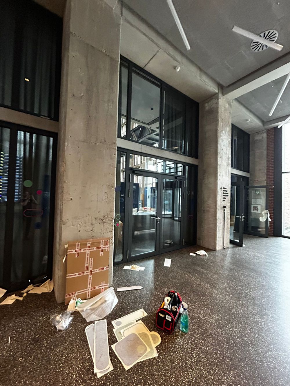 WhatsApp Image 2025 10 22 At 15.42.21 (1)