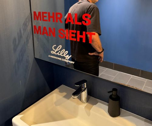 Wc Spiegel2